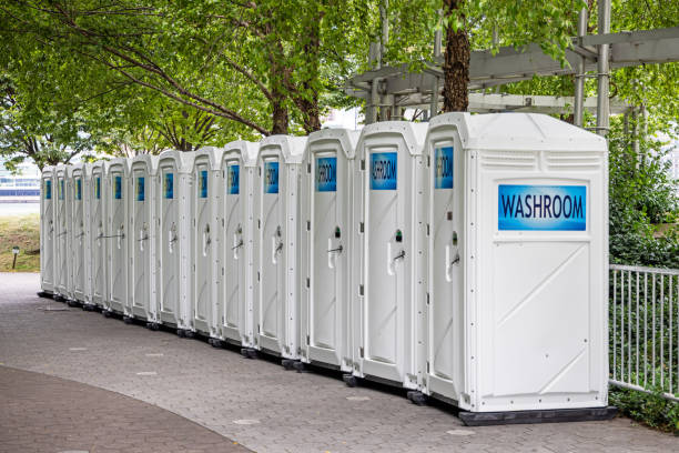 Portable Toilet Options We Offer in Burton, MI